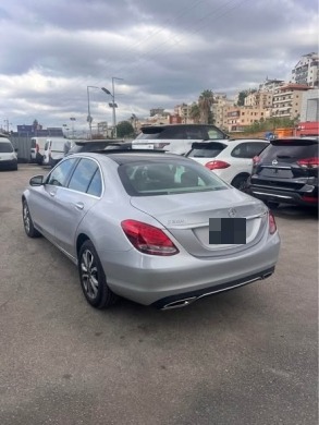 Mercedes-Benz C300 4Matic 2018 — 4