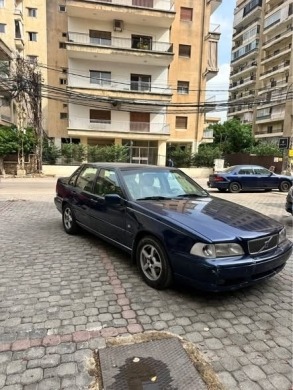 Volvo S70 Model 2000 — 2
