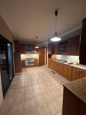 3-Bedroom Apartment For Sale in Great Location in Jnah, Beirut — 6