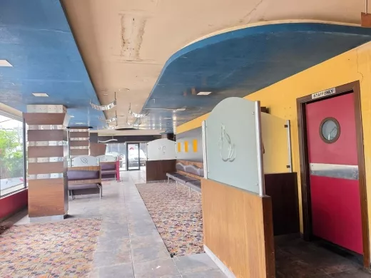 A 300 SQM Showroom For Sale in Hazmieh