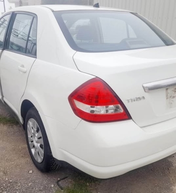 Nissan Tida 2010 Full Option — 4