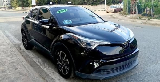 Toyota C-HR 2019 XLE — 2