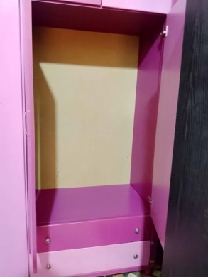 Girls bedroom set with bunk beds and wardrobe — 3