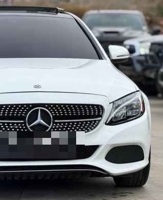 Mercedes C300 2018 — 4