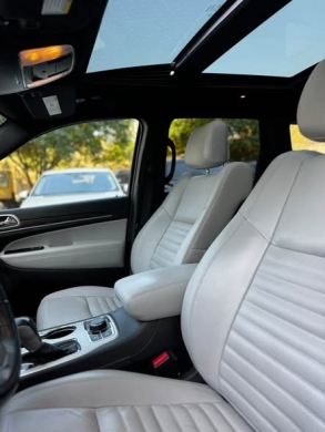 Jeep Grand Cherokee Sterling Edition 2018 — 5