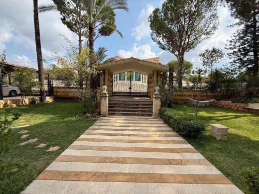 فيلا فخمة للبيع في المشرف مساحة واسعة | Luxury Villa for Sale in Mechref Prime Location — 3