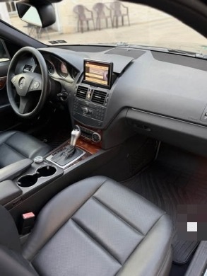 Mercedes C300 2009 — 5