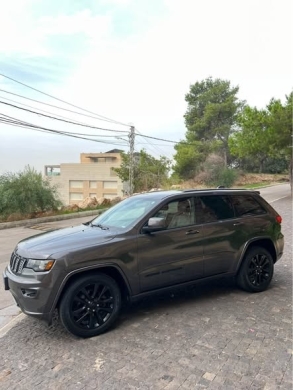 Jeep Grand Cherokee Altitude 2018 — 5