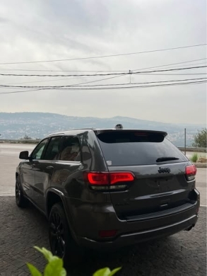 Jeep Grand Cherokee Altitude 2018 — 4