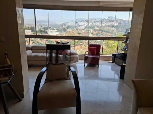 شقة للبيع في الحازمية مارتقلا | Apartment for Sale in Hazmieh Martakla — 4