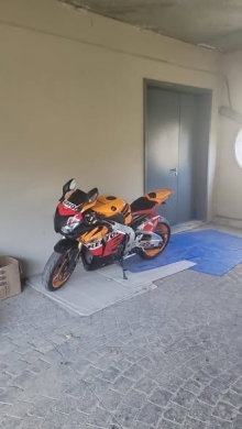 Honda CBR 1000cc Repsol Edition 2011 — 4