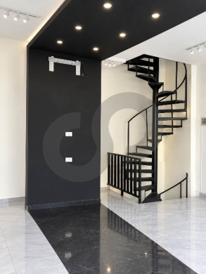 Shop / Commercial Building/ Main Road/Strategic Point /JDAIDE,METN/الجديدة /REF#BS141663 — 2