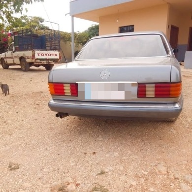 Mercedes 280 Model 1982 — 2