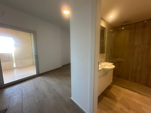 High-End 2-Bedroom Apartment For Rent in Down Town — 4