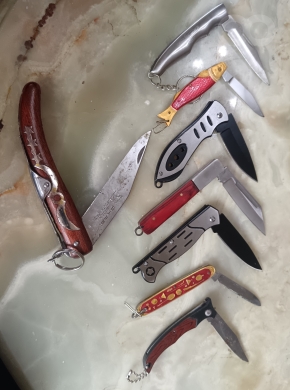 مجموعة سكاكين قديمة وتراثية للبيع | Collection of Vintage and Antique Pocket Knives For Sale