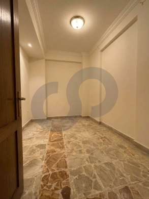 quiet residential/practical layout/First floor/ Tarik El Jdideh,BEIRUT/الطريق الجدي… — 5