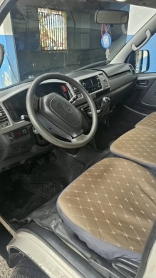 Toyota Hiace Van 2013 Refrigerated — 4