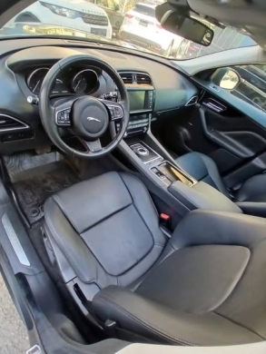 Jaguar F-Pace 2018 V4 Turbo — 4