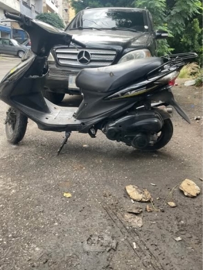 V150 Motorcycle — 4
