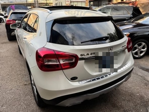 Mercedes GLA250 2018 4matic — 4