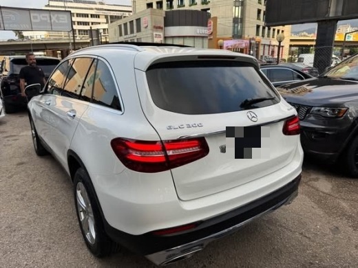 Mercedes GLC300 2018 4matic — 5