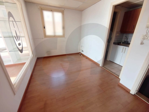 Office for rent/Prime location/Easy access/BADARO-BEIRUT/بدارو/REF#CG141726 — 2