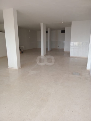 محل للايجار 140m صالح للتجارة أو مستودع | Shop for Rent 140sqm Retail Warehouse — 3