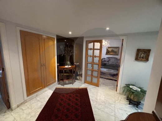 prestigious/ spacious/ well-maintained building/Open view/Hamra ,BEIRUT/الحمرا /REF#… — 6