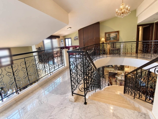 Spacious Duplex For Sale/Well-maintained/Beautiful… — 6