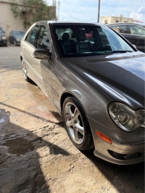 Mercedes C230 2005 — 2