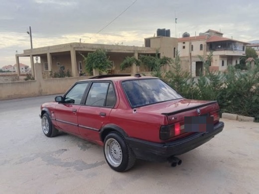BMW E30 318 1987 — 2