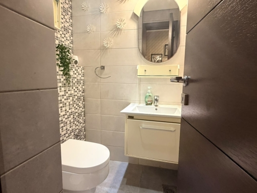 Elegant & Modern Apartment For Sale in Achrafieh, Sioufi — 12
