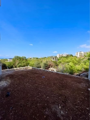 Special Apartment for Sale in Douhat El Hess with Garden