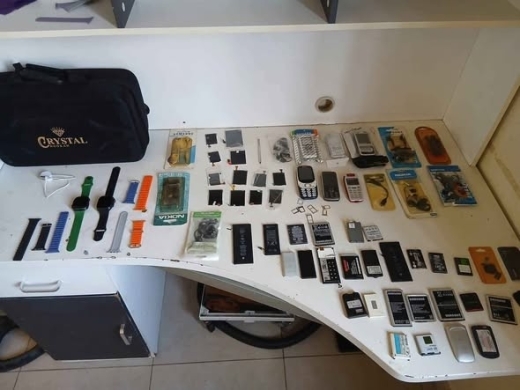 Mobile Phone Accessories Bundle — 4