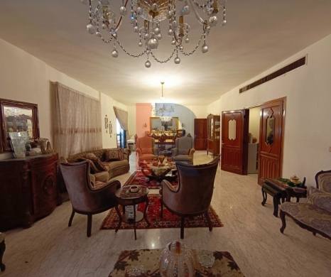 R9-4042 Grand 370m² Luxury Apartment for Sale on Miten Street Tripoli | Near Masjid El … — 10