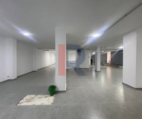 R9-4039 300m² Warehouse for Sale in Maarad Tripoli | Ideal for Gym with Pickup Access