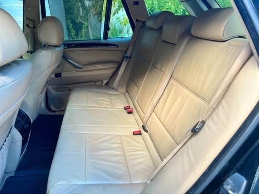 BMW X5 2005 3.0 — 5