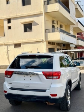 Jeep Grand Cherokee Laredo 2011 — 5
