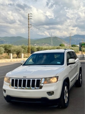Jeep Grand Cherokee Laredo 2011 — 3