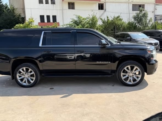 2020 Chevrolet Suburban — 4