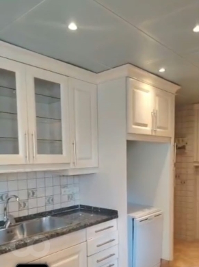 شقة واسعة للبيع في الرملة البيضا بيروت 275 م² | Spacious Apartment For Sale — 4