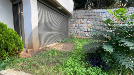 GREAT VALUE/GROUND-FLOOR/PRIVATE TERRACE/EASY ACCESS/ZAKIRIT,METN/زكريت/REF#KD141839 ! — 2
