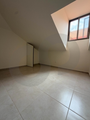 High-End Finished Duplex for Sale/Easy Access/Ready to Move… — 4