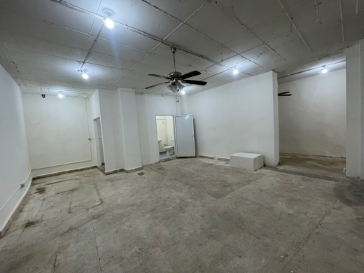 A 260 SQM Warehouse For Rent in Achrafieh, Geitawi — 4