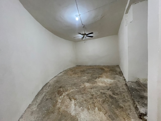 A 260 SQM Warehouse For Rent in Achrafieh, Geitawi — 6