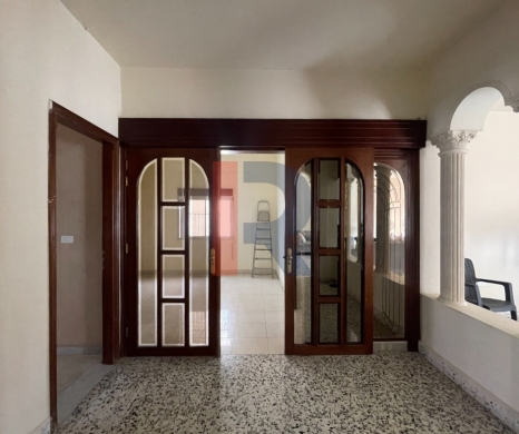 R9-4040 220m² 4-Bedroom Apartment for Sale on Miten Street Tripoli — 4