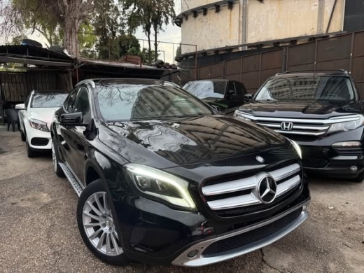 Mercedes GLA250 2017 AMG — 2