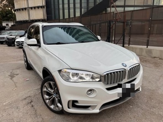BMW X5 2018 — 2