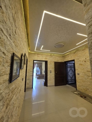 شقة أرضية سوبر مرتبة للبيع في الوردانية مع حديقة وتراس | Apartment for Sale in Wardaniyeh