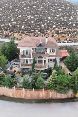 Architectural Masterpiece/Furnished/Luxury Finishing/Rwayset Sawfar,aley/رويسات صوفر/… — 2